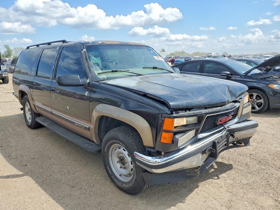 52007086 :رقم المزاد ، 1GKFK16R8VJ736514 vin ، 1997 Gmc Suburban مزاد بيع