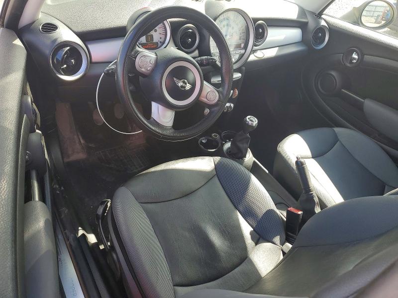 2010 Mini Cooper მანქანა იყიდება აუქციონზე, vin: WMWMF3C52ATU76269, აუქციონის ნომერი: 54686126