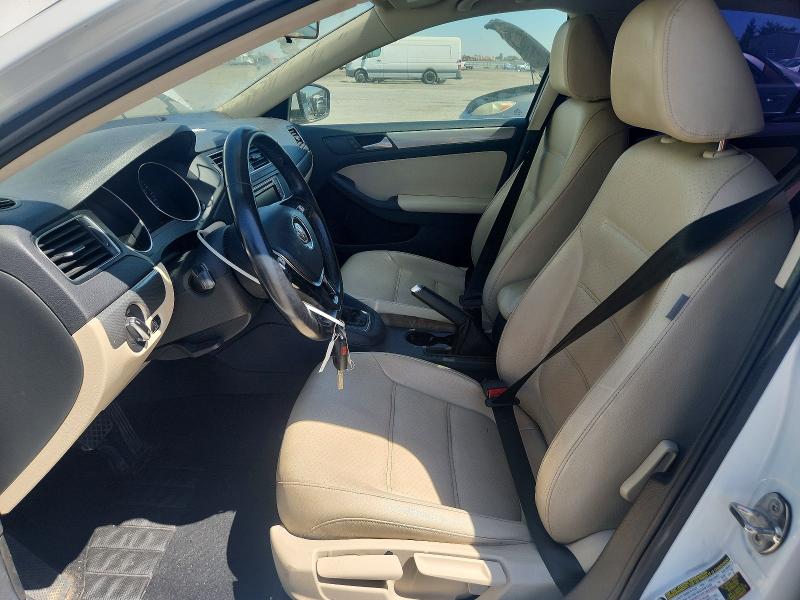 53913476 :رقم المزاد ، 3VWDB7AJ6JM237504 vin ، 2018 Volkswagen Jetta مزاد بيع