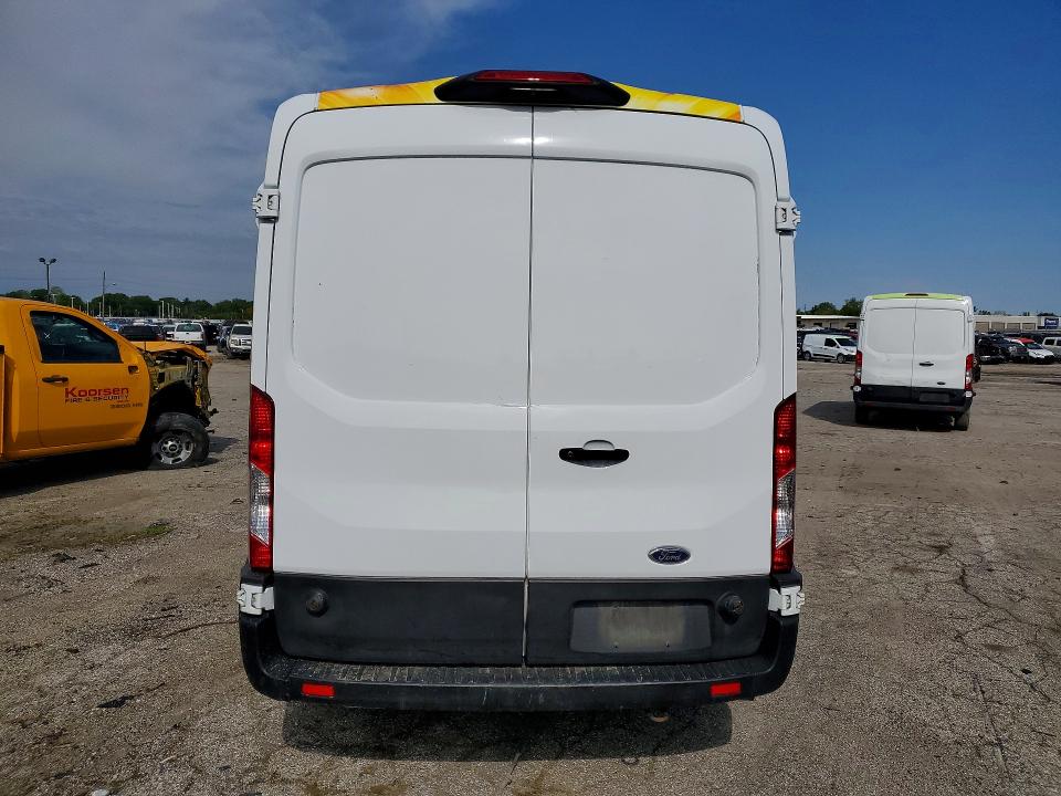 49714176 :رقم المزاد ، 1FTBR1C80MKA80965 vin ، 2021 Ford Transit مزاد بيع