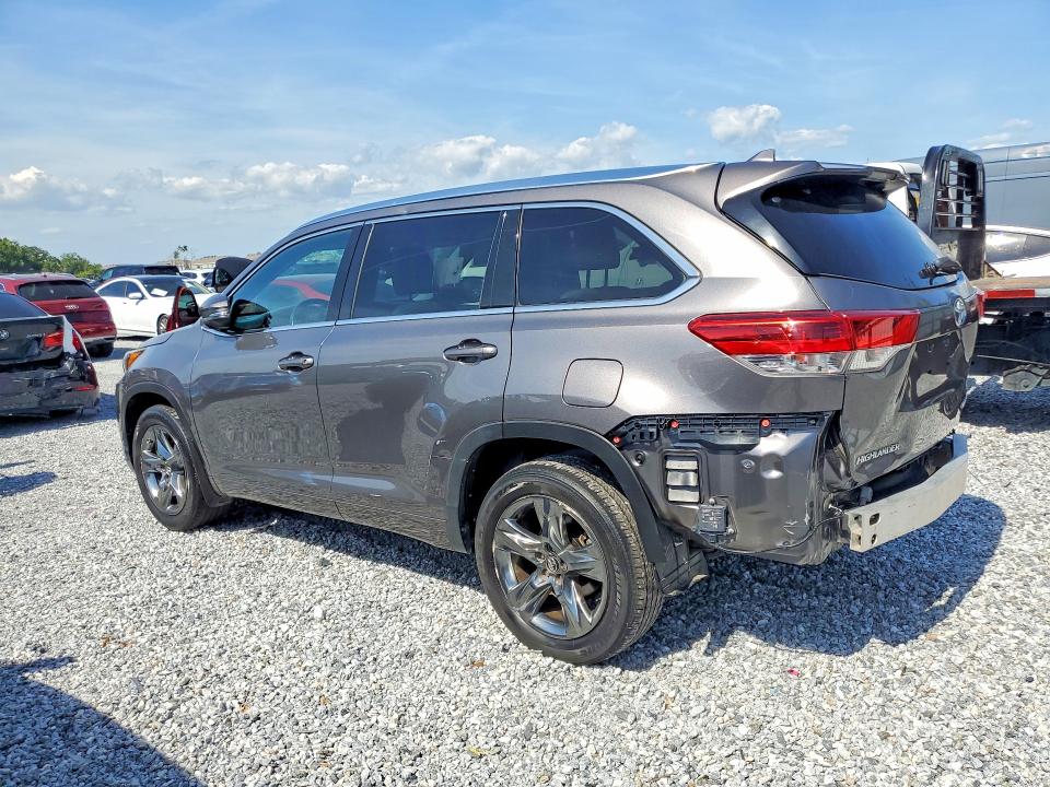 2018 Toyota Highlander მანქანა იყიდება აუქციონზე, vin: 5TDDZRFH0JS900498, აუქციონის ნომერი: 52654576