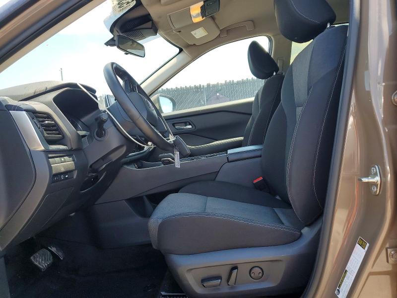 53881696 :رقم المزاد ، JN8BT3BBXSW158690 vin ، 2025 Nissan Rogue مزاد بيع