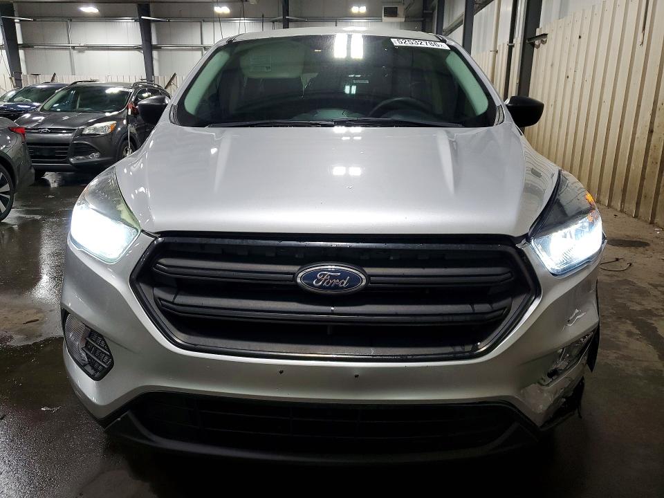 Продажа на аукционе авто 2018 Ford Escape, vin: 1FMCU0F71JUB13015, номер лота: 52532786