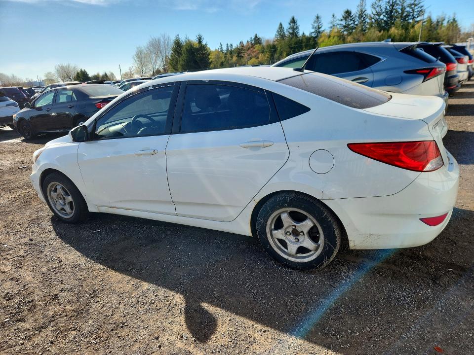 Продаж на аукціоні авто 2013 Hyundai Accent, vin: KMHCT4AE0DU477379, номер лоту: 53636386