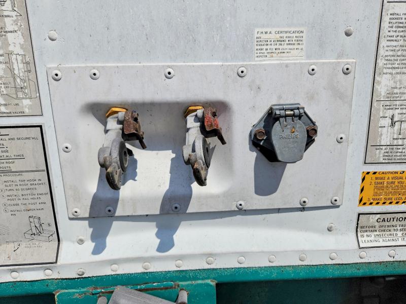 54341776 :رقم المزاد ، 1UYTS2455VA052901 vin ، 1997 Utility Trailer Trailer مزاد بيع