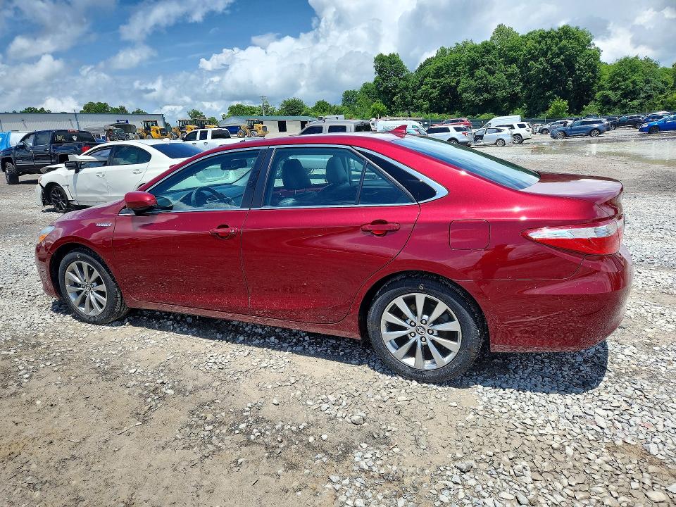2017 Toyota Camry Hybrid მანქანა იყიდება აუქციონზე, vin: 4T1BD1FK2HU215259, აუქციონის ნომერი: 54668806