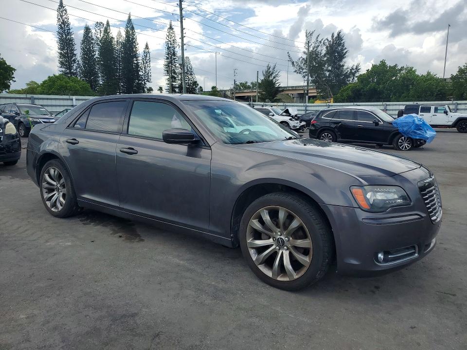 2014 Chrysler 300 მანქანა იყიდება აუქციონზე, vin: 2C3CCABG4EH328386, აუქციონის ნომერი: 55613746