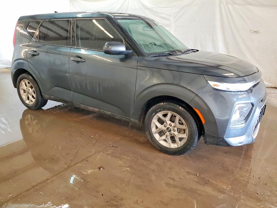 2020 Kia Soul მანქანა იყიდება აუქციონზე, vin: KNDJ23AU8L7067815, აუქციონის ნომერი: 50720766