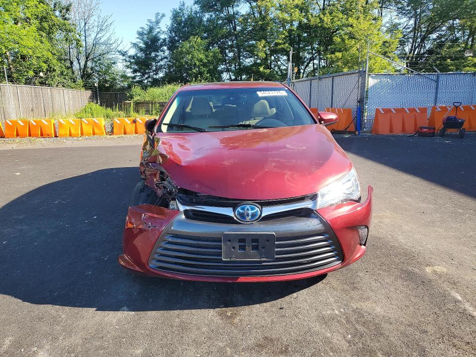 54522726 :رقم المزاد ، 4T1BD1FK2FU164441 vin ، 2015 Toyota Camry Hybrid مزاد بيع