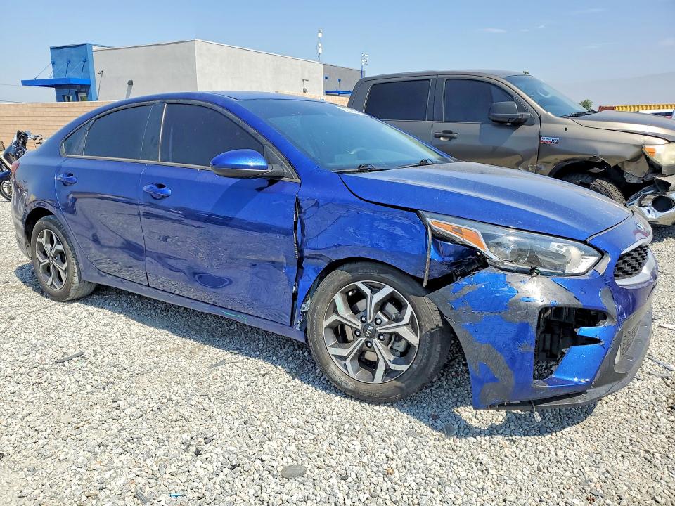 2021 Kia Forte მანქანა იყიდება აუქციონზე, vin: 3KPF24AD9ME354299, აუქციონის ნომერი: 53006946