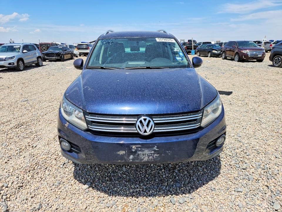 2013 Volkswagen Tiguan მანქანა იყიდება აუქციონზე, vin: WVGAV3AX4DW608184, აუქციონის ნომერი: 53790576