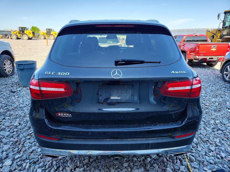 54623276 :رقم المزاد ، WDC0G4KB8GF015641 vin ، 2016 Mercedes-benz Glc مزاد بيع