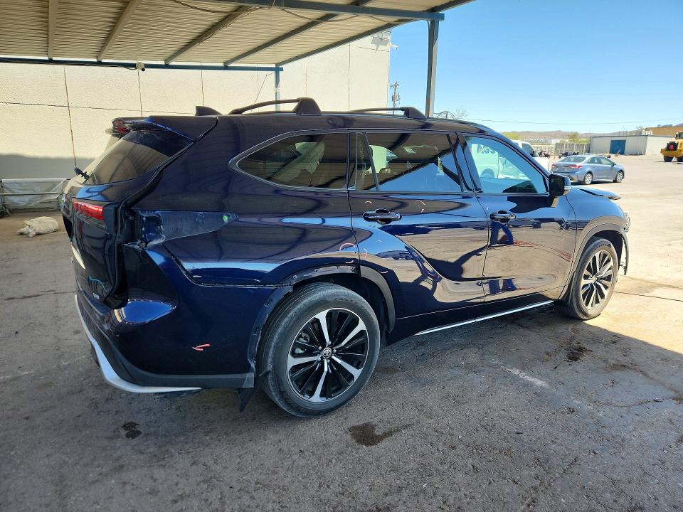 52330656 :رقم المزاد ، 5TDLZRAH9NS095092 vin ، 2022 Toyota Highlander مزاد بيع