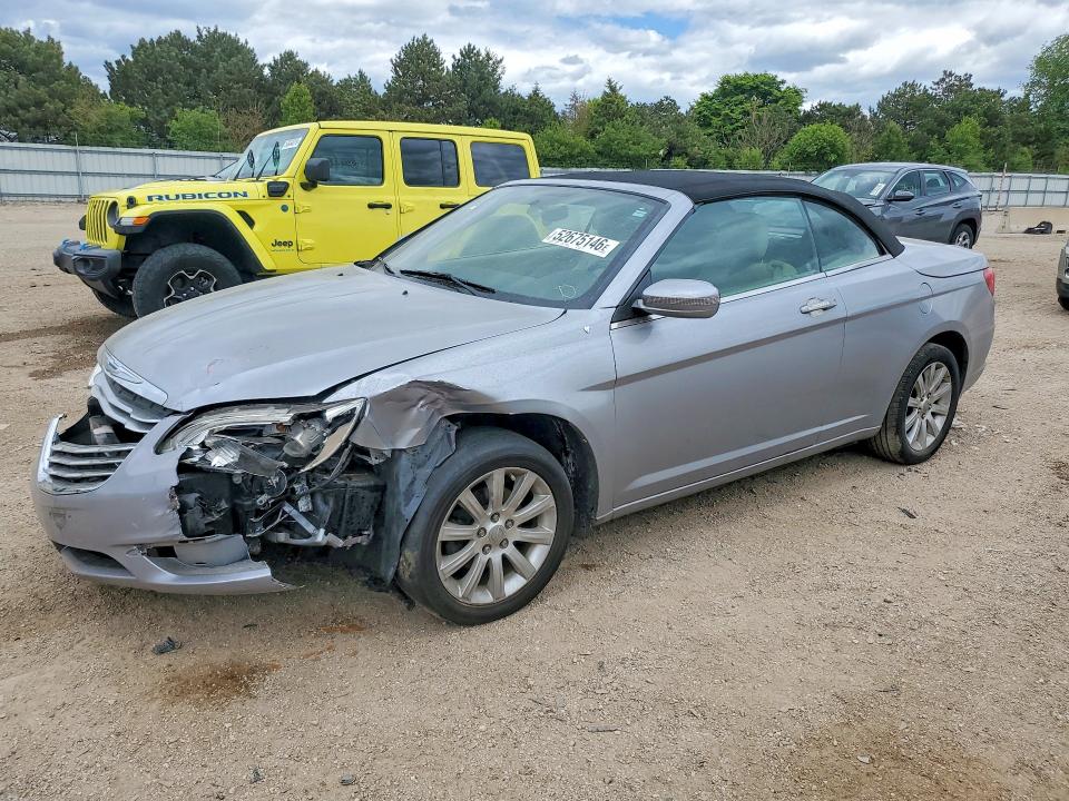 Продаж на аукціоні авто 2013 Chrysler 200, vin: 1C3BCBEB9DN511595, номер лоту: 52675146