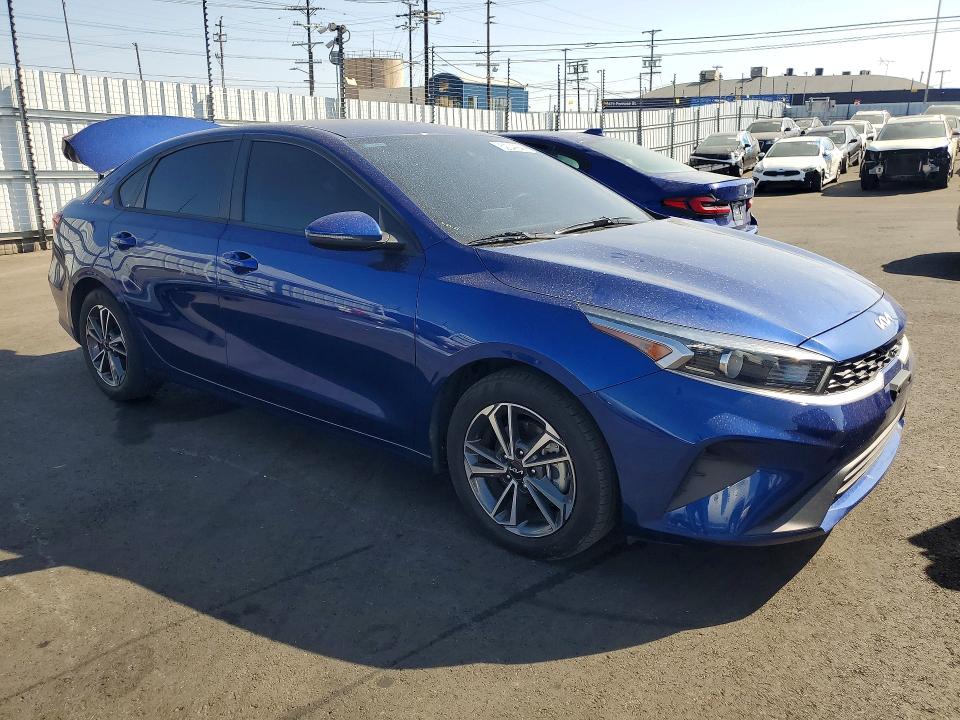 52349946 :رقم المزاد ، 3KPF24AD9NE488117 vin ، 2022 Kia Forte مزاد بيع