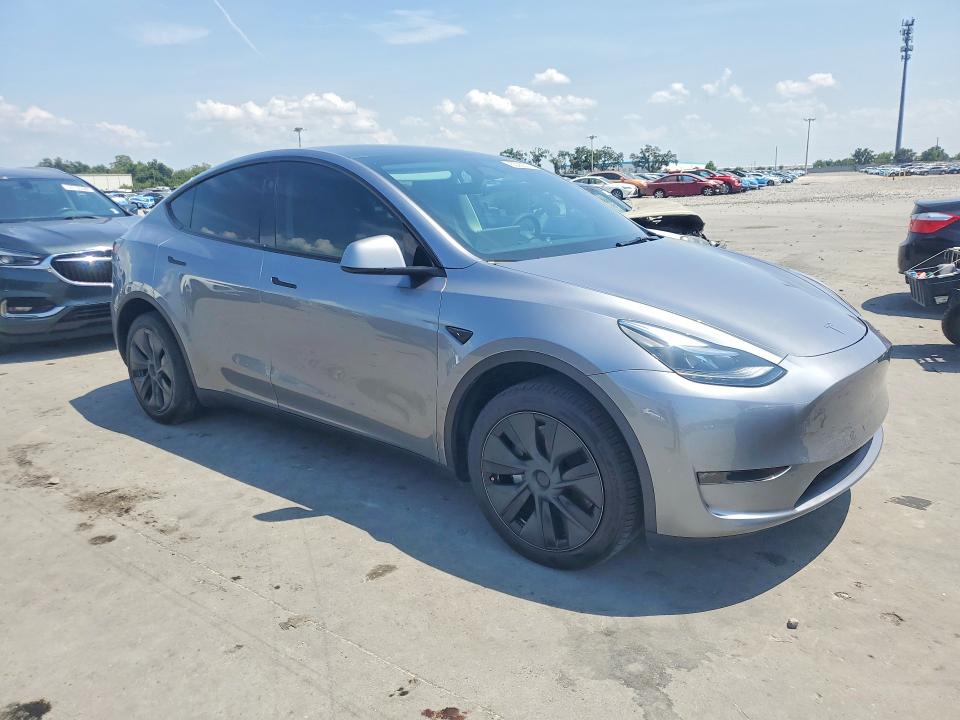 53069776 :رقم المزاد ، 7SAYGDEEXRA320838 vin ، 2024 Tesla Model Y مزاد بيع
