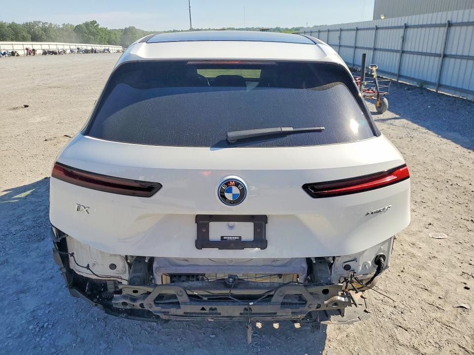 51756516 :رقم المزاد ، WB523CF05NCJ55041 vin ، 2022 Bmw Ix مزاد بيع