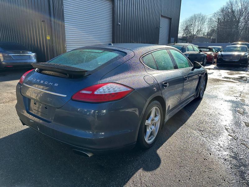 52297026 :رقم المزاد ، WP0AA2A77DL010215 vin ، 2013 Porsche Panamera مزاد بيع
