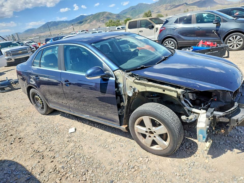 2008 Volkswagen Jetta მანქანა იყიდება აუქციონზე, vin: 3VWRZ71K58M155896, აუქციონის ნომერი: 55014226