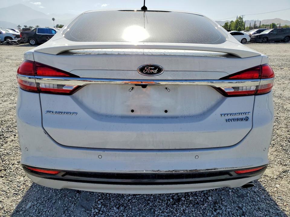 53828306 :رقم المزاد ، 3FA6P0RU9JR245477 vin ، 2018 Ford Fusion مزاد بيع