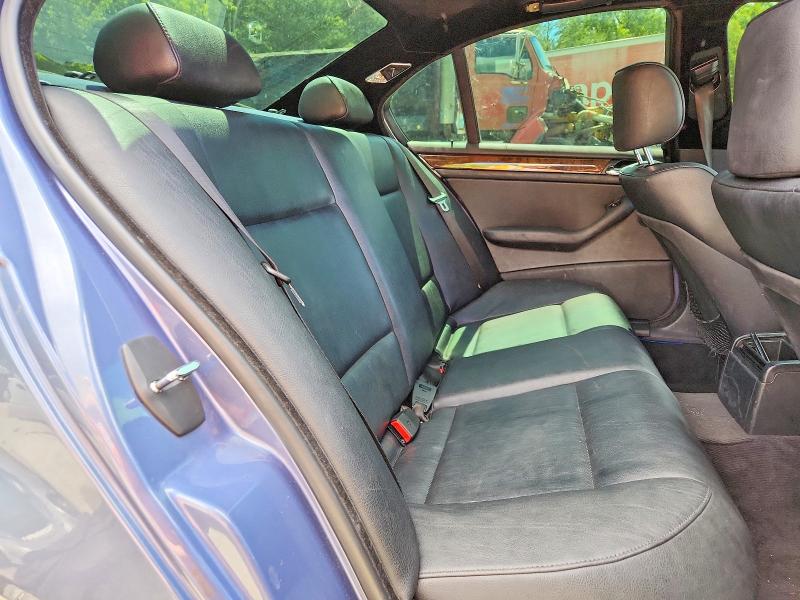 53873766 :رقم المزاد ، WBAAM3349YFP80949 vin ، 2000 Bmw 323 مزاد بيع