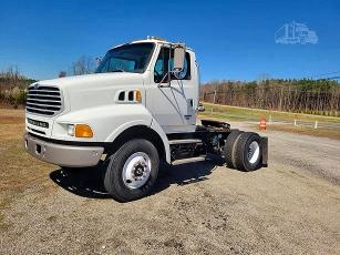 2007 Sterling Truck L მანქანა იყიდება აუქციონზე, vin: 2FWBAWDJ17AX71609, აუქციონის ნომერი: 53057726