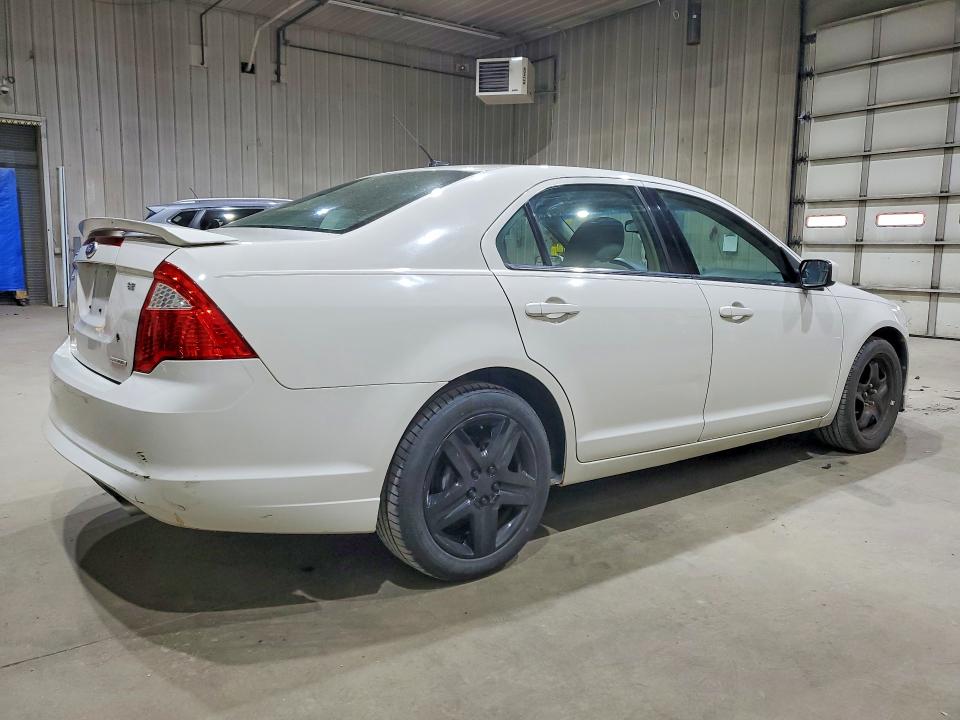 Auction sale of the 2011 Ford Fusion, vin: 3FAHP0HG8BR158630, lot number: 53271566