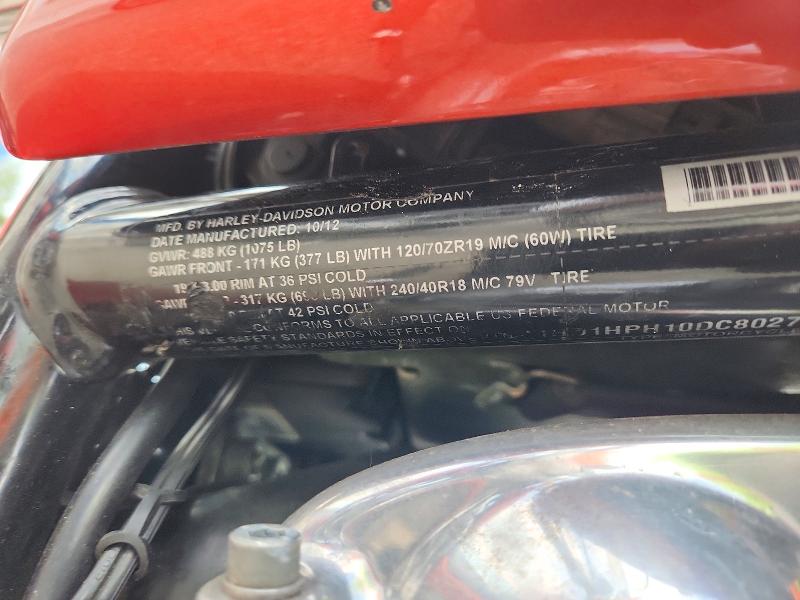 53064696 :رقم المزاد ، 1HD1HPH10DC802702 vin ، 2013 Harley-davidson Vrscf مزاد بيع