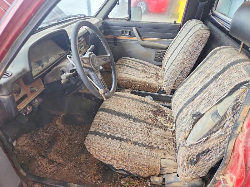 54136206 :رقم المزاد ، JT4RN44S3D1102131 vin ، 1983 Toyota Pickup مزاد بيع