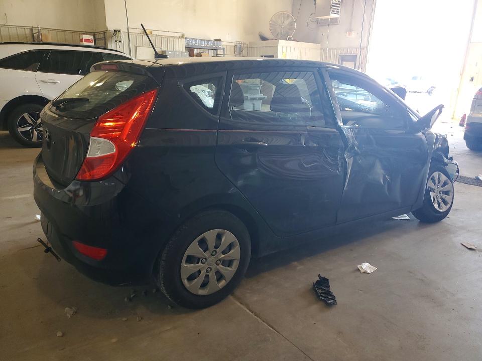 52931426 :رقم المزاد ، KMHCT5AE8HU326625 vin ، 2017 Hyundai Accent مزاد بيع