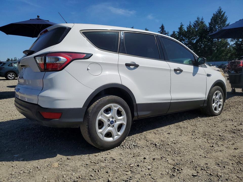 54722246 :رقم المزاد ، 1FMCU0F73HUE93940 vin ، 2017 Ford Escape مزاد بيع