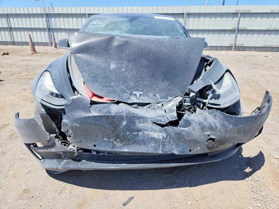 Продажа на аукционе авто 2018 Tesla Model 3, vin: 5YJ3E1EA5JF176325, номер лота: 47162516
