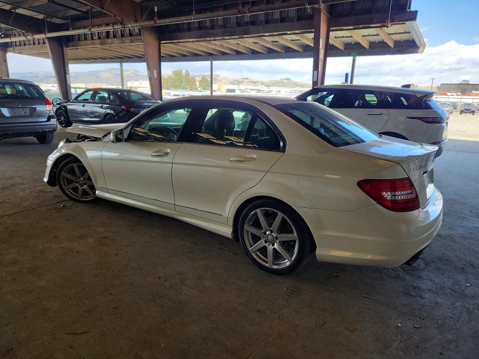 Продаж на аукціоні авто 2014 Mercedes-benz C, vin: WDDGF4HB9EG234197, номер лоту: 54895826