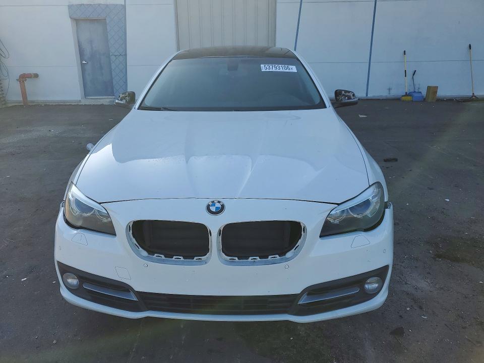 53793106 :رقم المزاد ، WBA5A5C50FD517451 vin ، 2015 Bmw 528 مزاد بيع