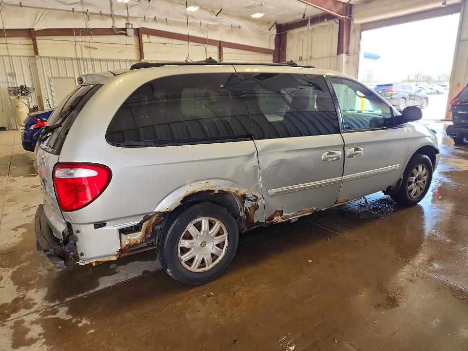 Продажа на аукционе авто 2005 Chrysler Town & Country, vin: 2C4GP54L45R501983, номер лота: 52068176