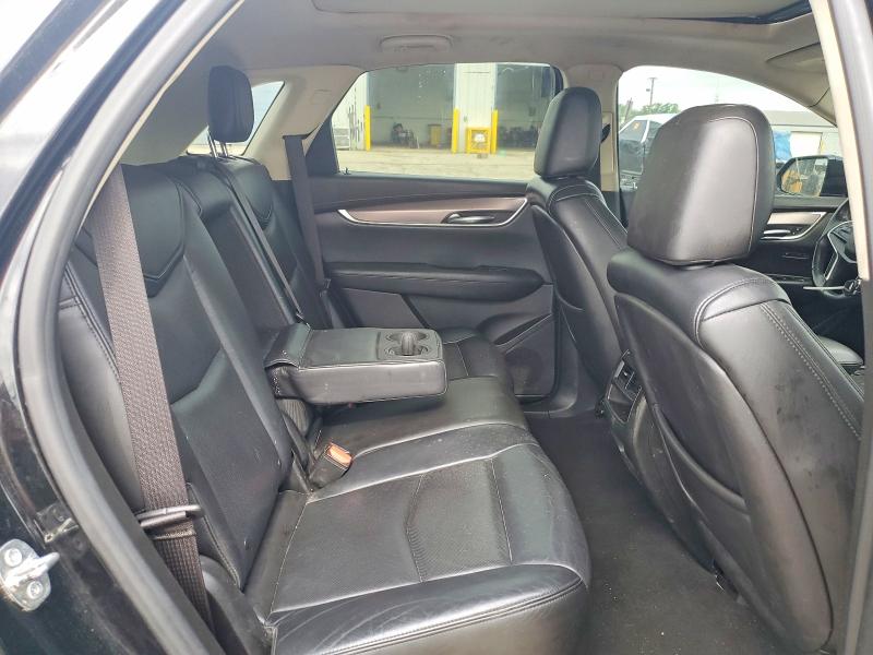 54309516 :رقم المزاد ، 1GYKNDRSXHZ233830 vin ، 2017 Cadillac Xt5 مزاد بيع