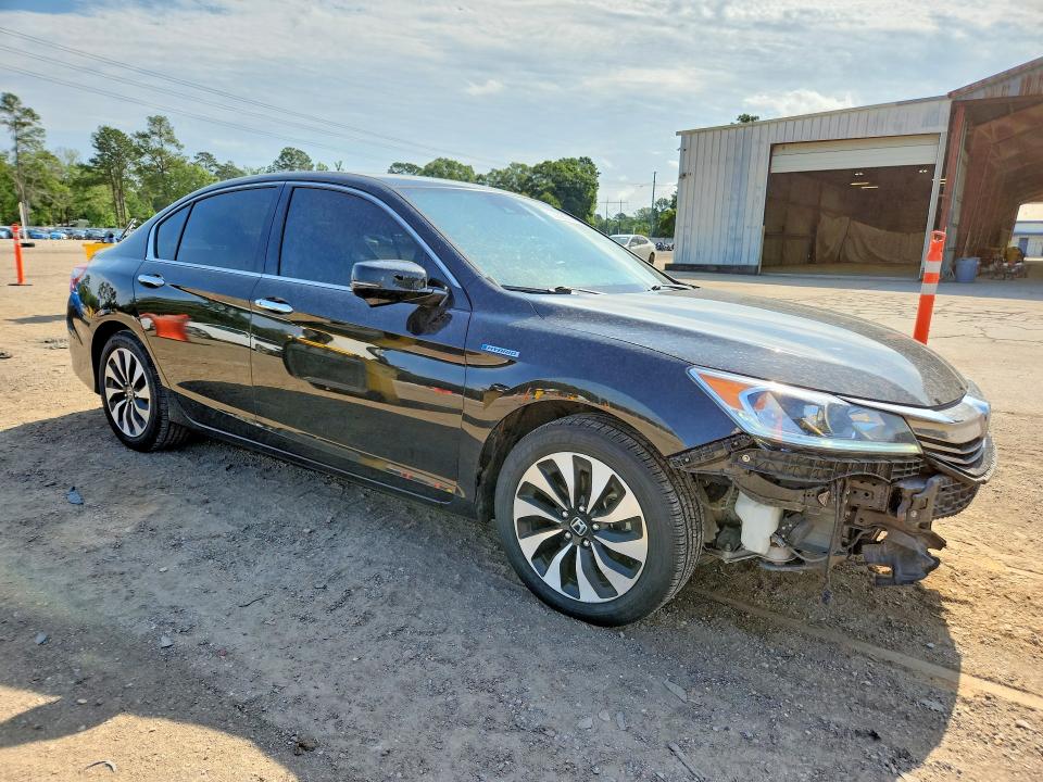 Продажа на аукционе авто 2017 Honda Accord, vin: JHMCR6F30HC001049, номер лота: 53388536