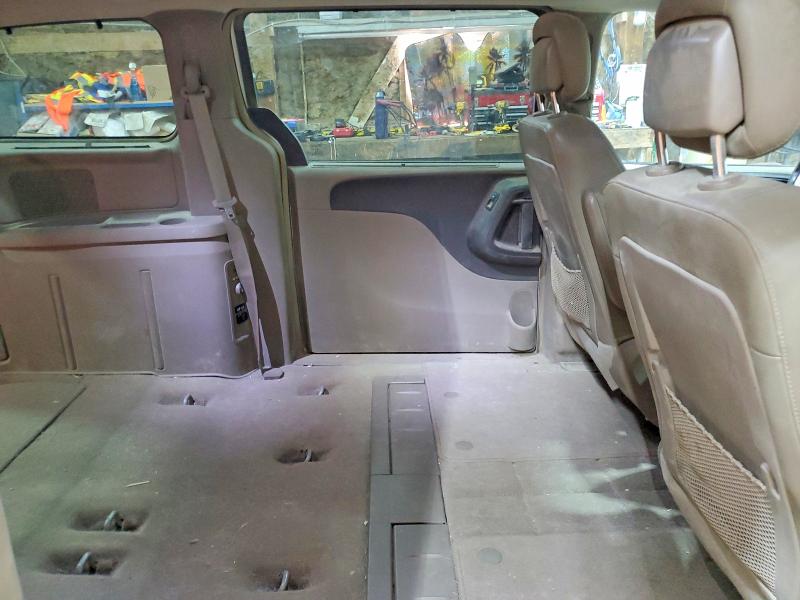 52925536 :رقم المزاد ، 2C4RC1BG2GR128772 vin ، 2016 Chrysler Town & Country مزاد بيع