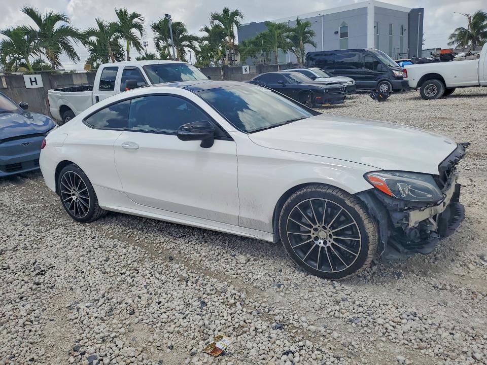 2017 Mercedes-benz C მანქანა იყიდება აუქციონზე, vin: WDDWJ4KB6HF375581, აუქციონის ნომერი: 54602086