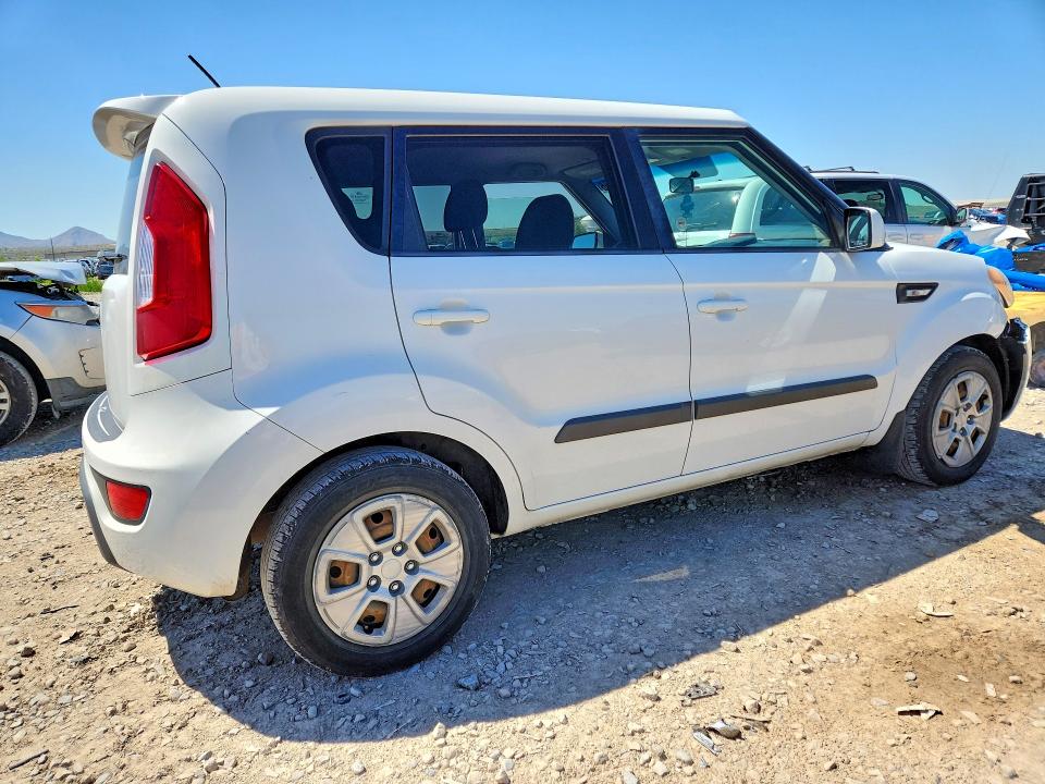 2013 Kia Soul მანქანა იყიდება აუქციონზე, vin: KNDJT2A55D7485055, აუქციონის ნომერი: 52332556