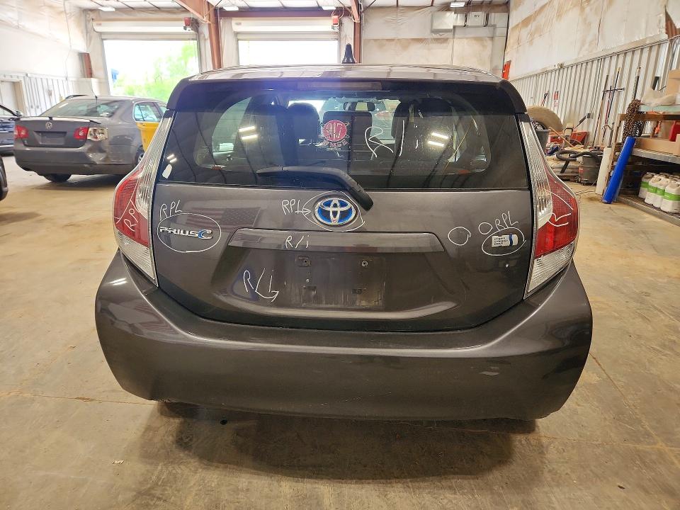 54141246 :رقم المزاد ، JTDKDTB38G1132465 vin ، 2016 Toyota Prius C مزاد بيع