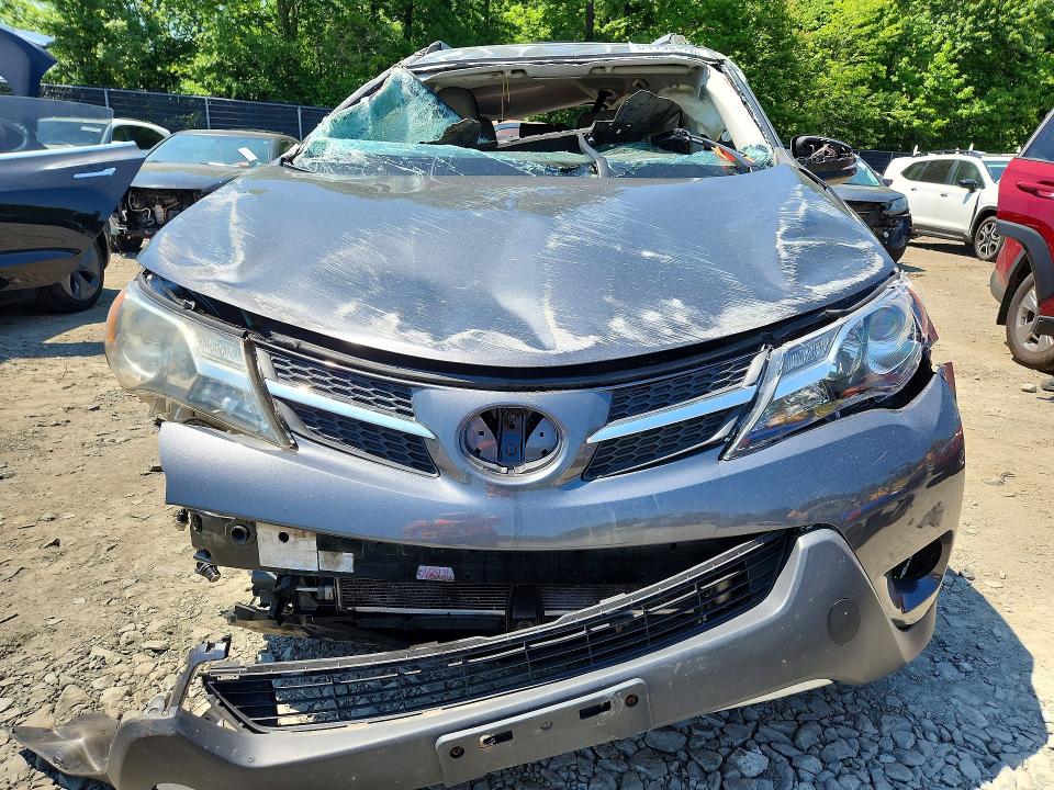Продажа на аукционе авто 2015 Toyota Rav4, vin: JTMRFREV6FD170105, номер лота: 54190426
