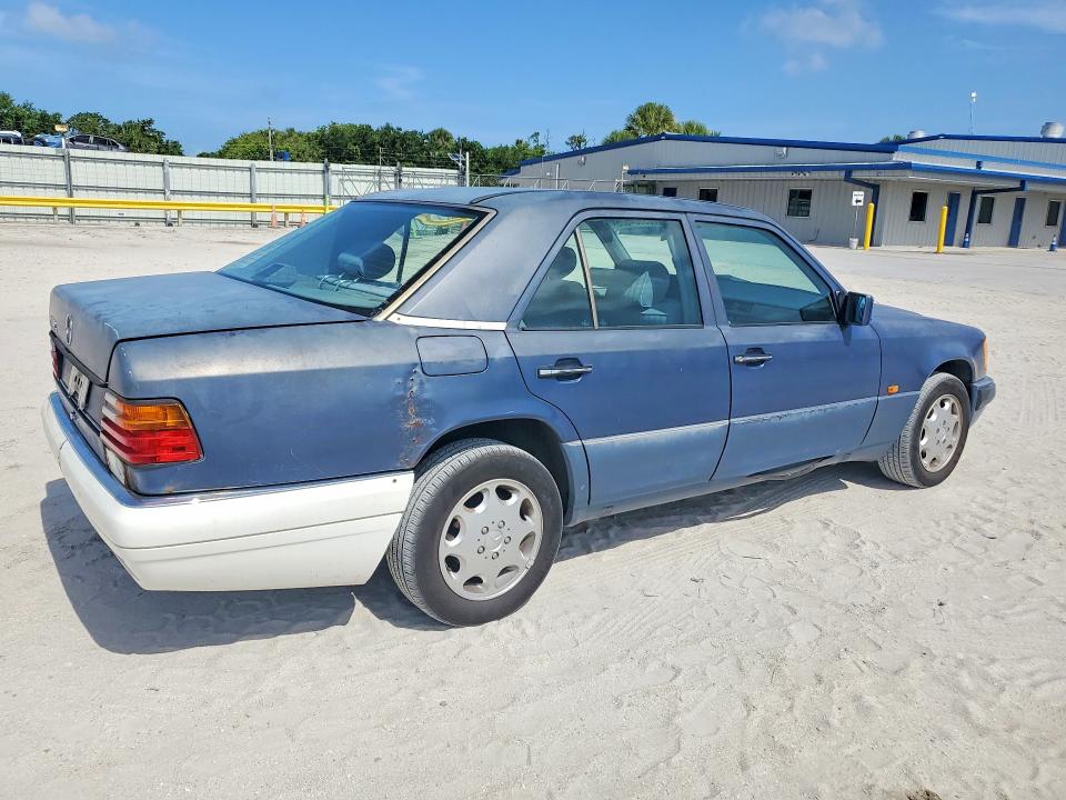55384606 :رقم المزاد ، WDB1240231B744033 vin ، 1992 Mercedes-benz C-class 30 مزاد بيع