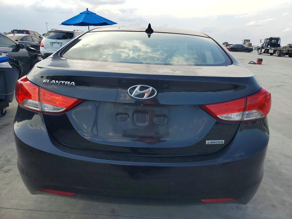 2013 Hyundai Elantra მანქანა იყიდება აუქციონზე, vin: 5NPDH4AEXDH403536, აუქციონის ნომერი: 54819246