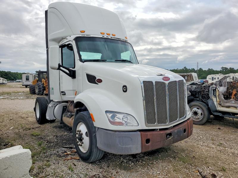 2017 Peterbilt 579 მანქანა იყიდება აუქციონზე, vin: 1XPBA48X7HD428911, აუქციონის ნომერი: 50609496