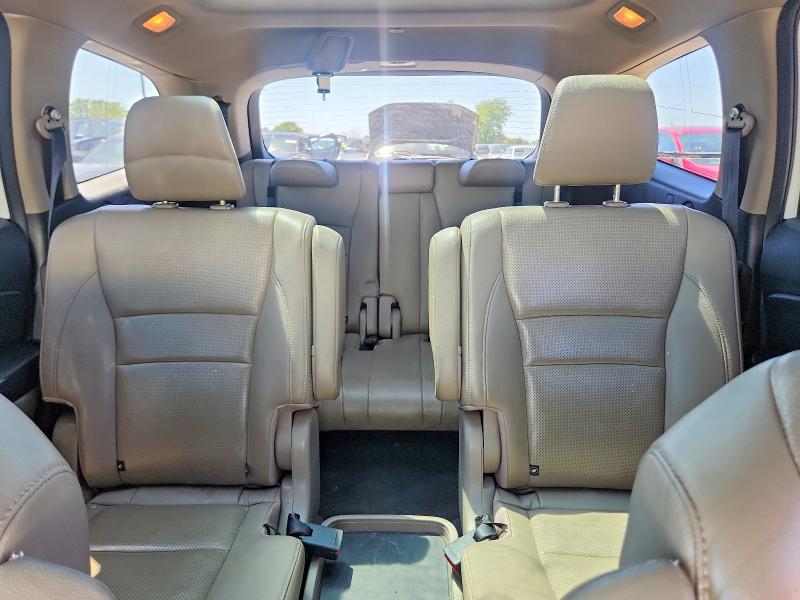 Продажа на аукционе авто 2016 Honda Pilot, vin: 5FNYF6H02GB030833, номер лота: 52696076