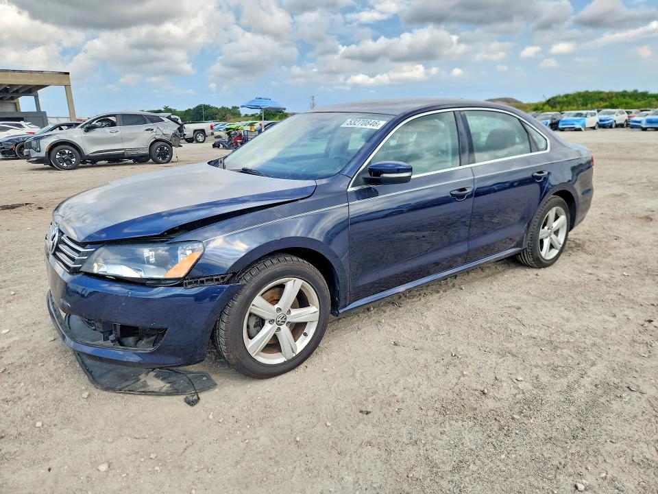 53270846 :رقم المزاد ، 1VWBP7A38DC072071 vin ، 2013 Volkswagen Passat مزاد بيع