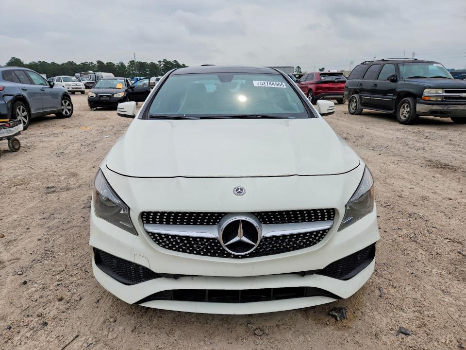 52744966 :رقم المزاد ، WDDSJ4EB9JN530498 vin ، 2018 Mercedes-benz Cla مزاد بيع