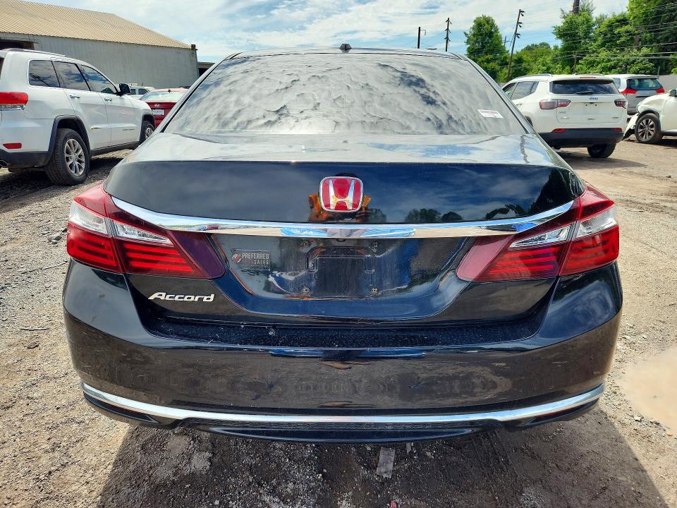 Продажа на аукционе авто 2017 Honda Accord, vin: 1HGCR2F89HA203844, номер лота: 55006336