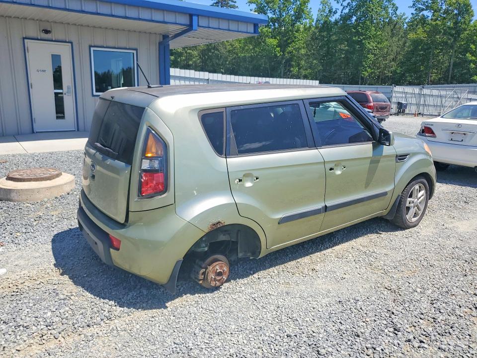 53281726 :رقم المزاد ، KNDJT2A21B7215470 vin ، 2011 Kia Soul مزاد بيع